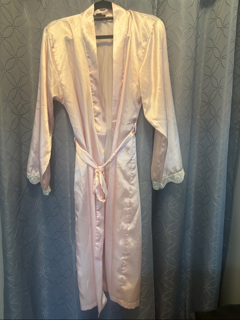 Jones New York Light Pink 100% Polyester Lace-Trim Robe